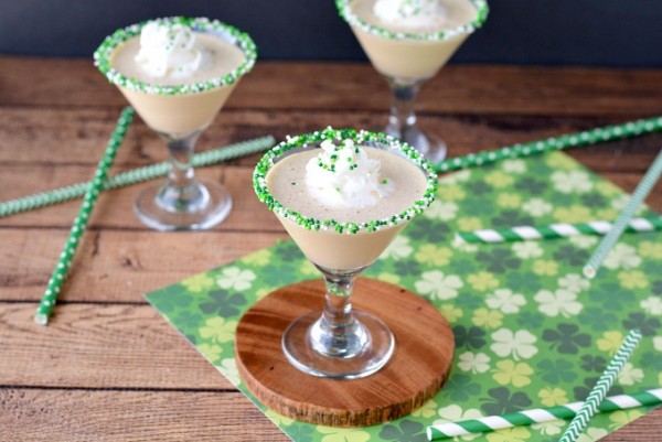 Saint Patrick's Day Irish Cream Coffee Cocktail Recipe