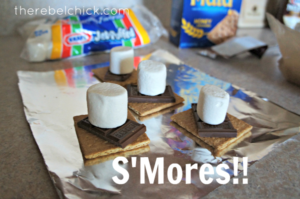 4th of July: HERSHEY’S CAMP BONDFIRE, how to make smores