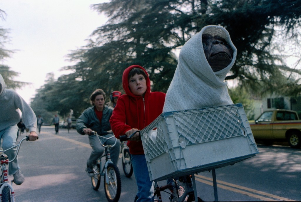 E.T. in bicycle scene, ET The Extra-Terrestrial Anniversary Edition Blu-ray