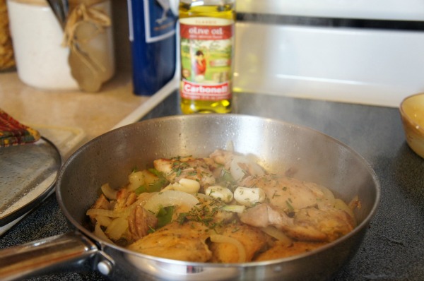 Rustic Tuscan-Braised Chicken Thighs Recipe with Carbonell Olive Oil #DaretoCarbonell