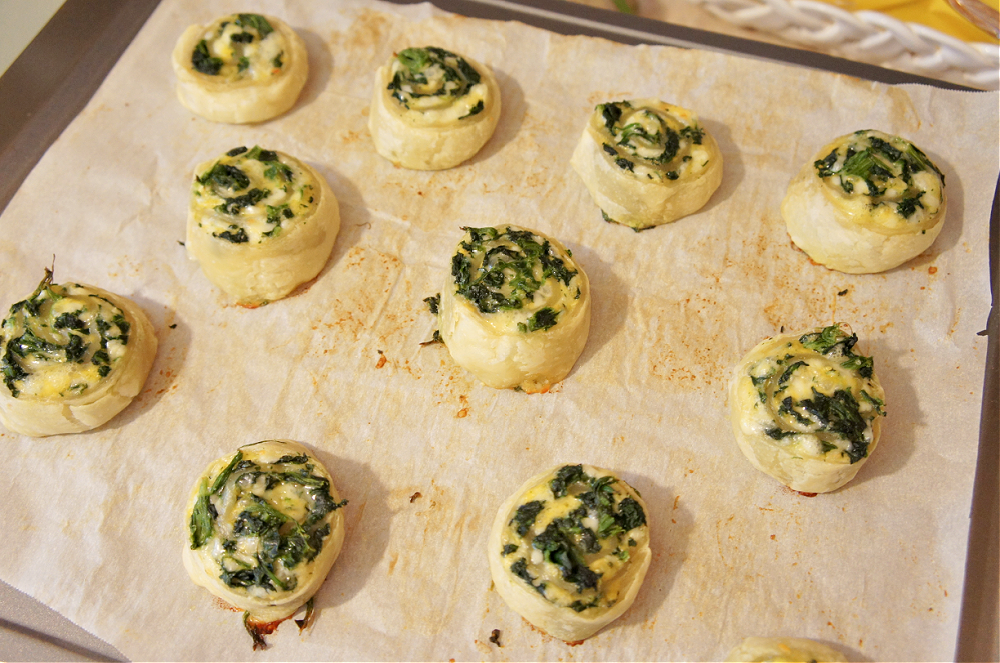 Cheesy Spinach Puff Pastry Pinwheels Appetizer
