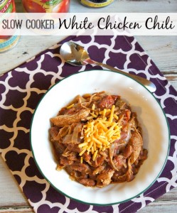 Slow Cooker White Chicken Chili #cansgetyoucooking