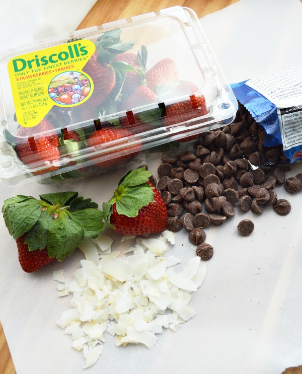 Driscolls strawberry chocolate bark 
