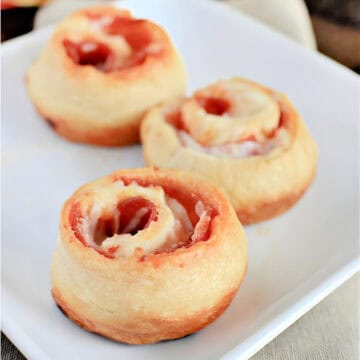Pepperoni Pizza Rolls Recipe using Crescent Rolls