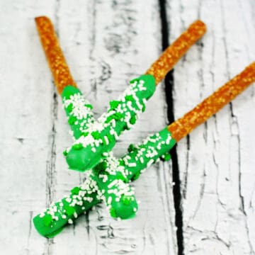St. Patrick's Day Candy Coated Pretzel Rods
