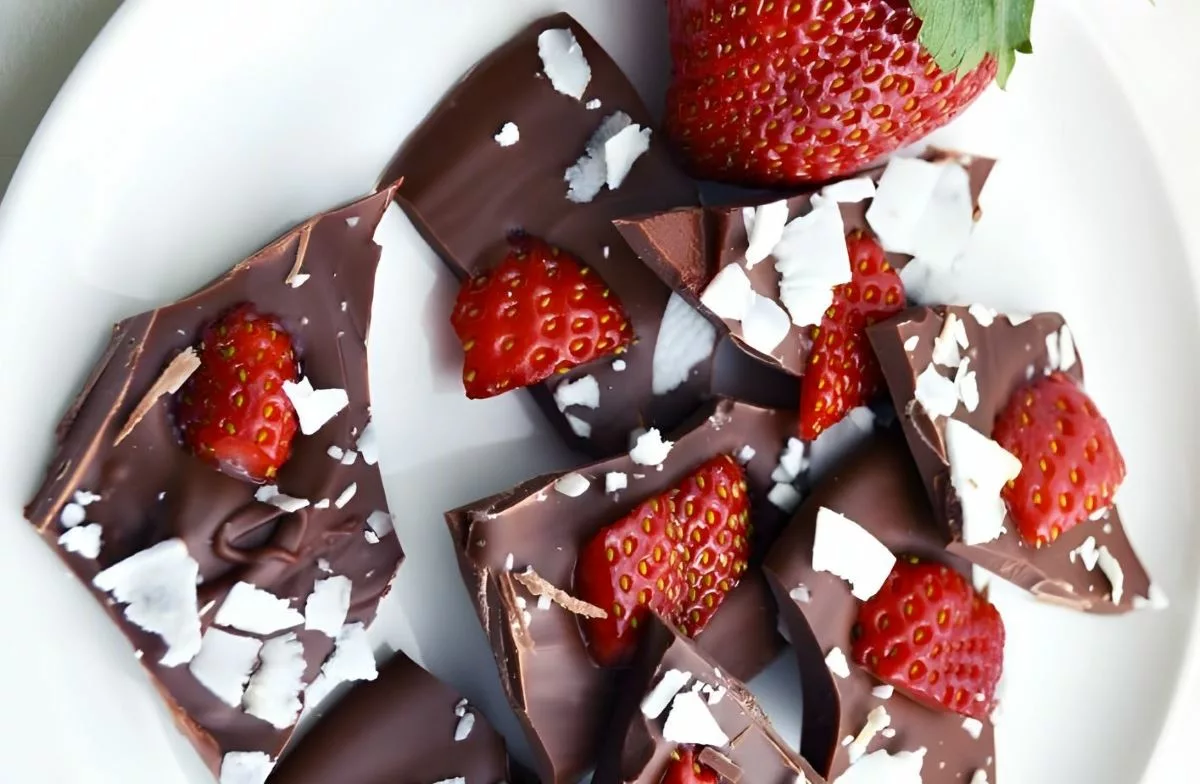 Strawberry Chocolate Bark
