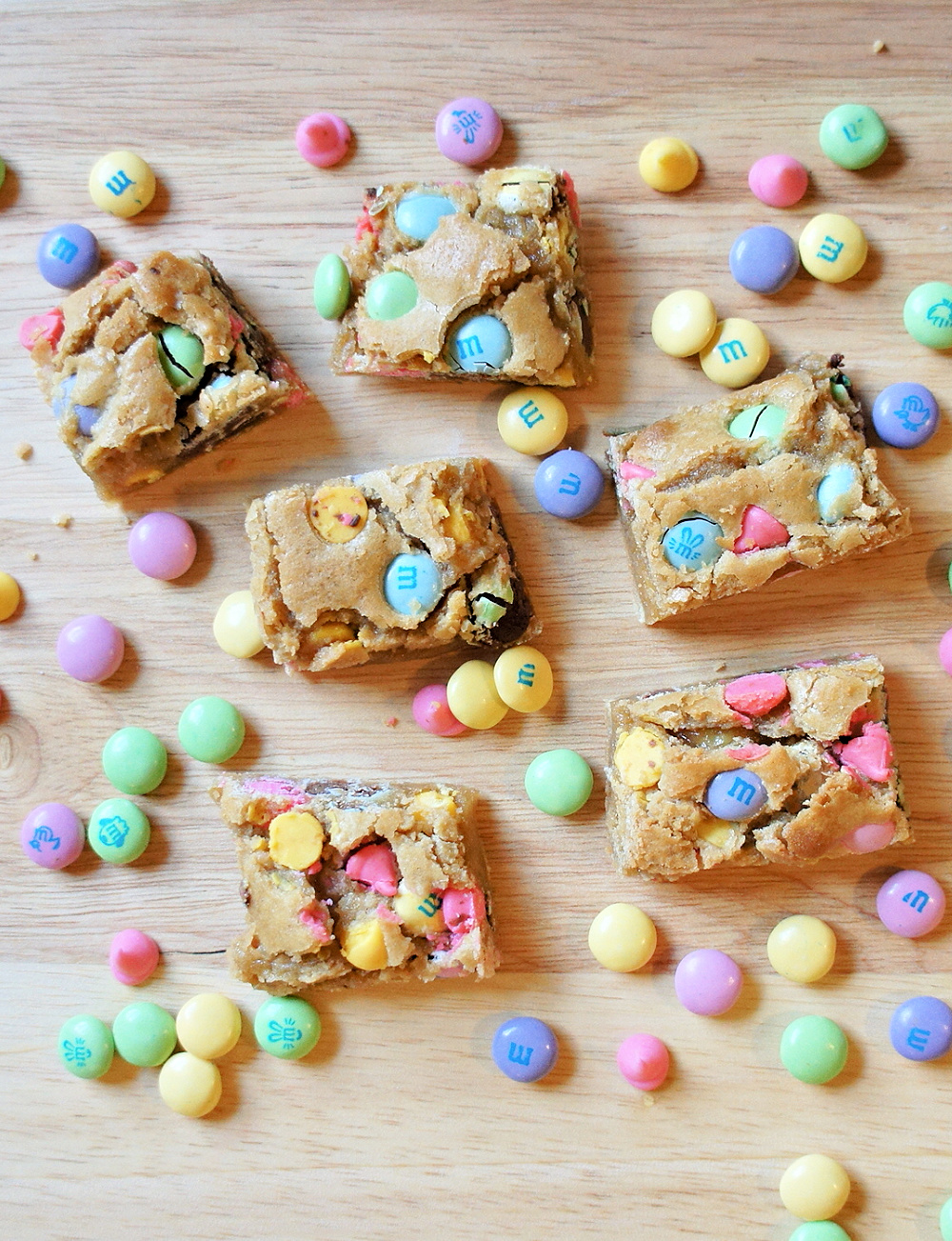 M&M Blondie Bars Recipe for Easter