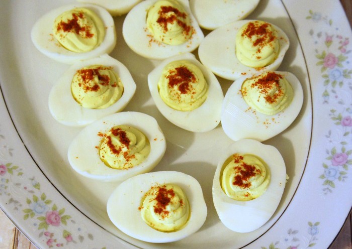 deviled eggs for tailgating