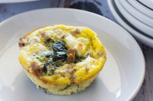 An Easy Breakfast To-Go: Spinach Egg Cups Recipe - The Rebel Chick