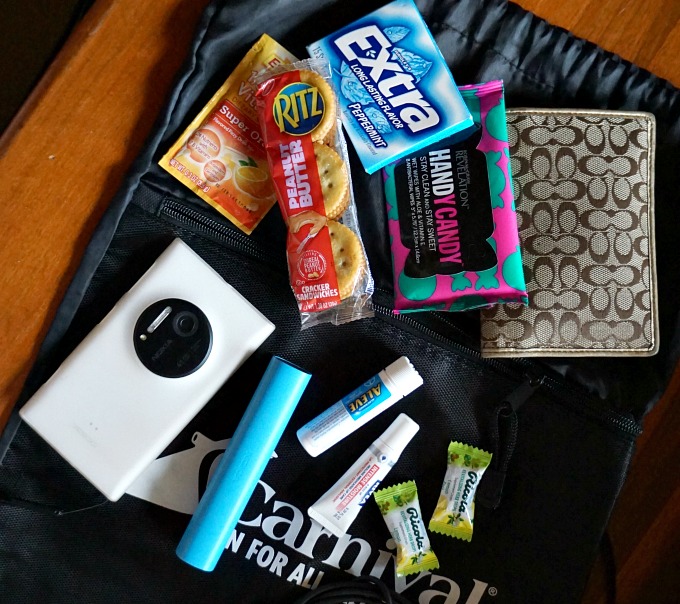 Things You Must Carry in Your Purse