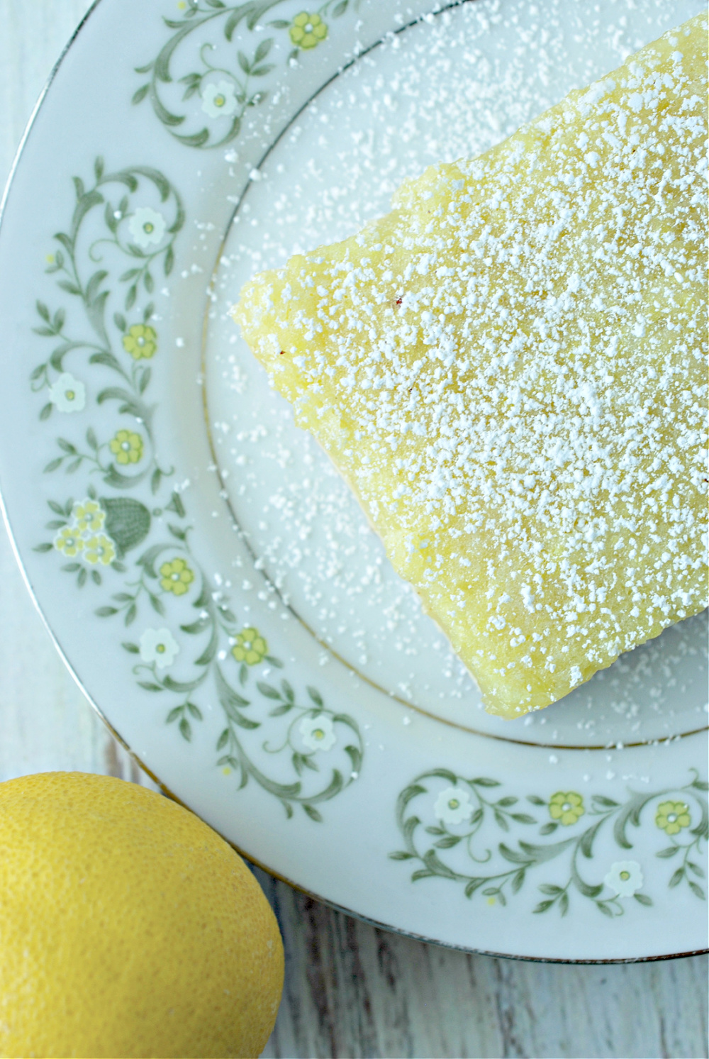 Easy Sweet and Tangy Lemon Bars Recipe