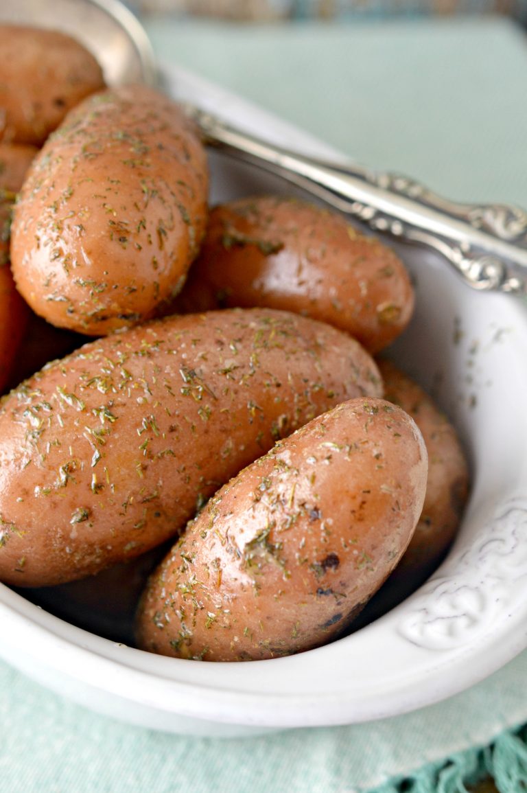 Buttery Dill Potatoes Recipe