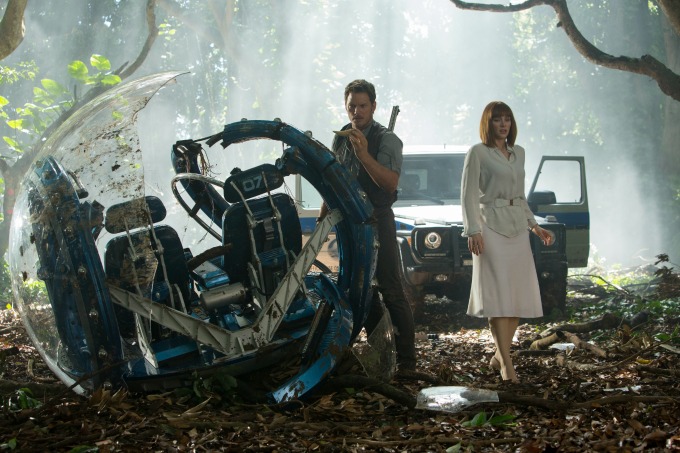 Jurassic World Movie Trailer Starring Chris Pratt