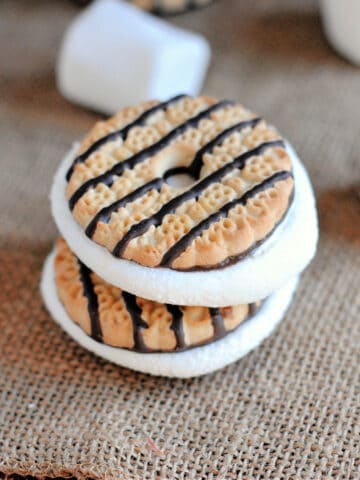 S'mores Cookie Sandwiches