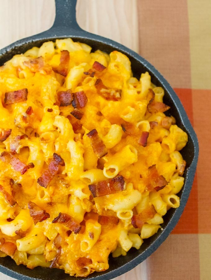 Spicy Bacon Mac and Cheese Recipe | The Rebel Chick