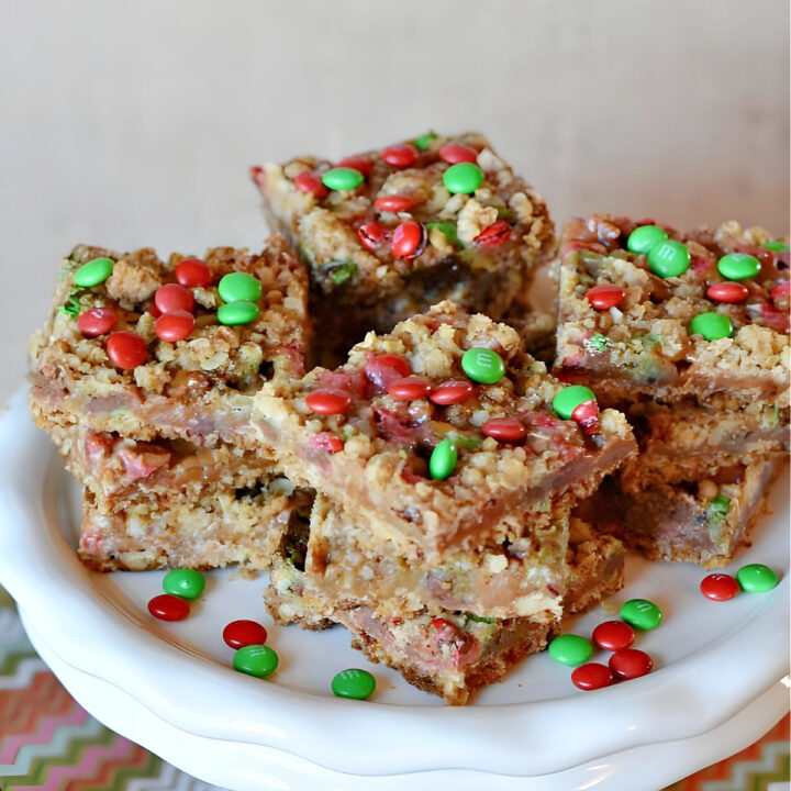 Christmas Caramel Bars - The Rebel Chick