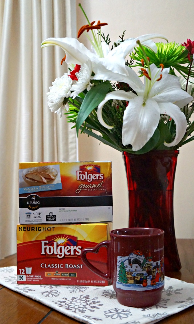 Indulge this Holiday Season with Folgers Gourmet Selections #FolgersGourmetHoliday