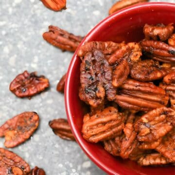 Sweet and Sriracha Spiced Pecans