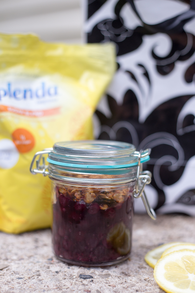 No Bake Blueberry Crisps in a Jar Recipe #SweetSwaps #SplendaSweeties