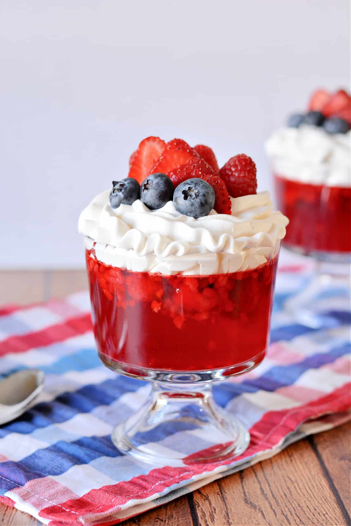 No Bake Raspberry Trifle Cups Recipe