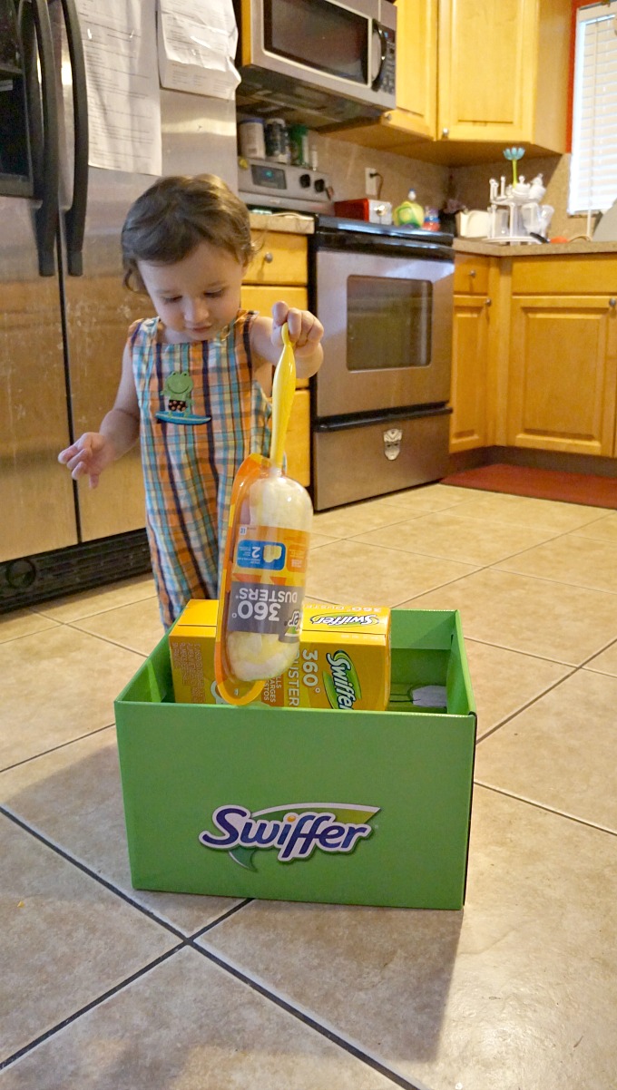 Have Toddlers? Let the Swiffer Effect Help and #YesToTheMess #SwifferFanatic