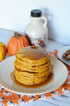 Pumpkin Spice Pancakes Recipe for Thanksgiving