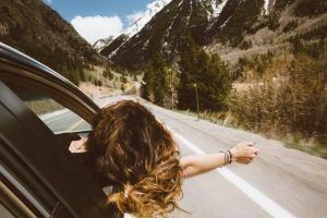 The 4 Best Hairstyles for Girls Who Travel