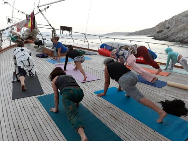 jenn Quillen doing Yoga in Greece