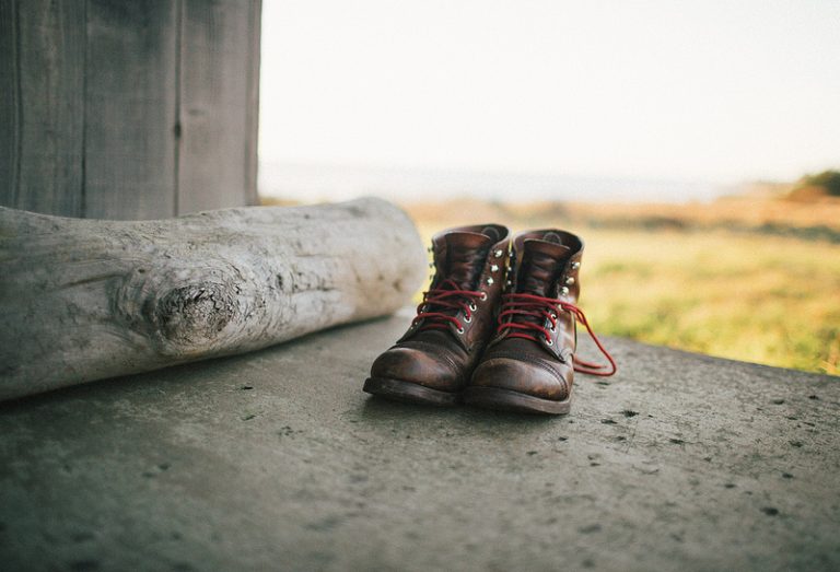 4 Benefits of Wearing Safety Work Boots The Rebel Chick