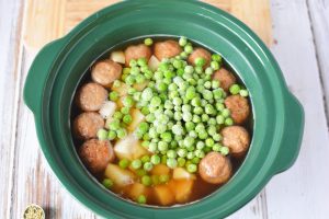 Slow Cooker Swedish Meatball Stew Recipe