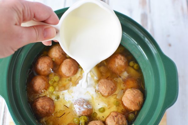 Slow Cooker Swedish Meatball Stew Recipe - The Rebel Chick