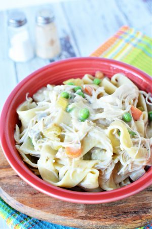 slow cooker creamy chicken and noodles