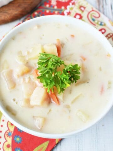Slow Cooker Clam Chowder