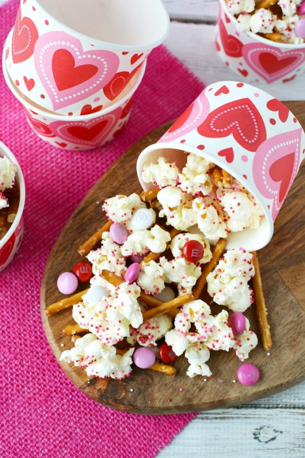 Valentine's Day Snack Mix Recipe to Make with Your Kids! - The Rebel Chick