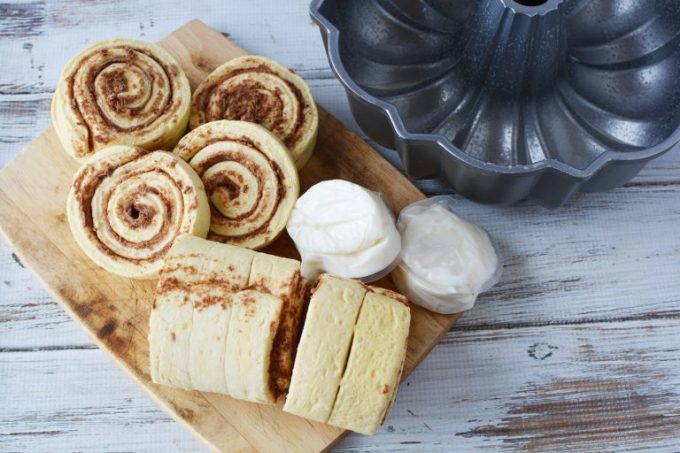 Cinnamon Roll Bundt Cake Recipe for Easter