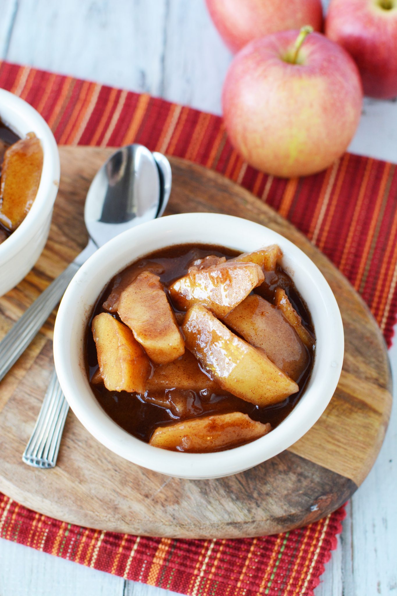 Slow Cooker Cinnamon Apples The Rebel Chick