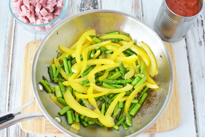 Ham and Asparagus Skillet Recipe 