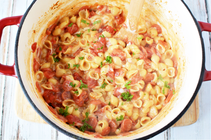 One Pot Pizza Pasta - The Rebel Chick