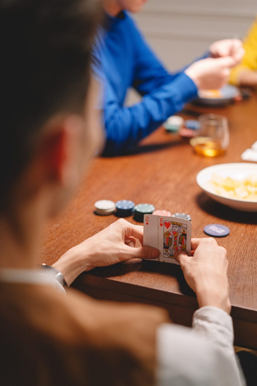 Snack Foods Perfect for Your Poker Night with Friends