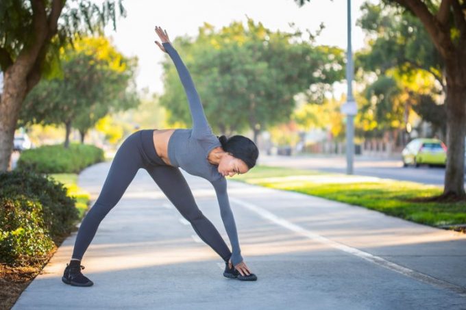 Morning stretches: 7 exercises to start the day feeling great