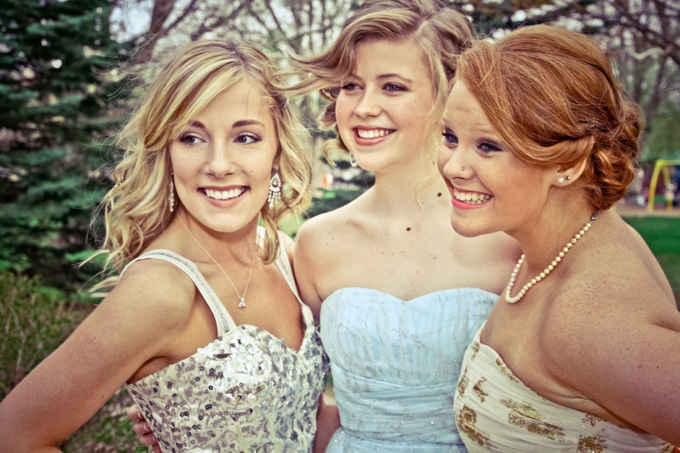 Simple Tricks For The Best Prom Night Ever