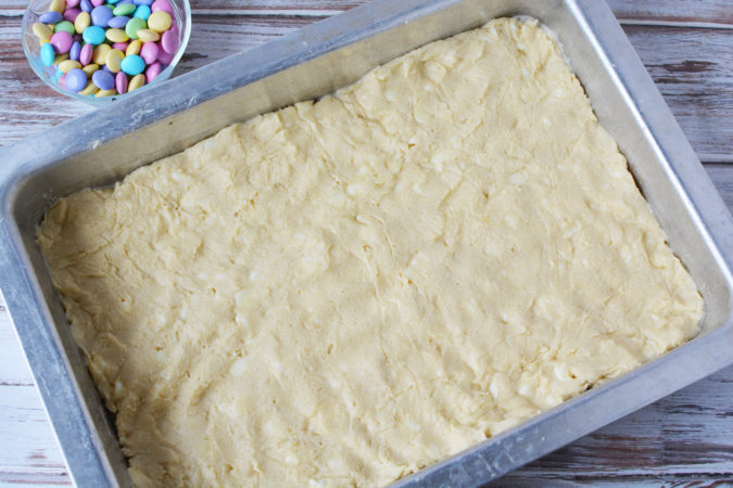 Chewy Easter Cookie Bars Recipe