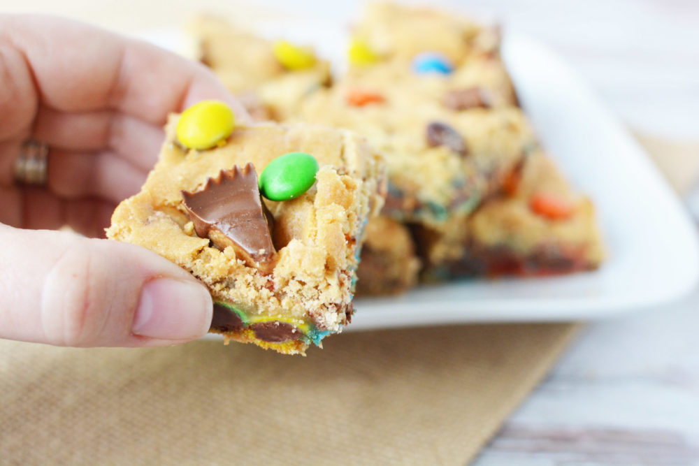 golden brown Cookie Bars with candies