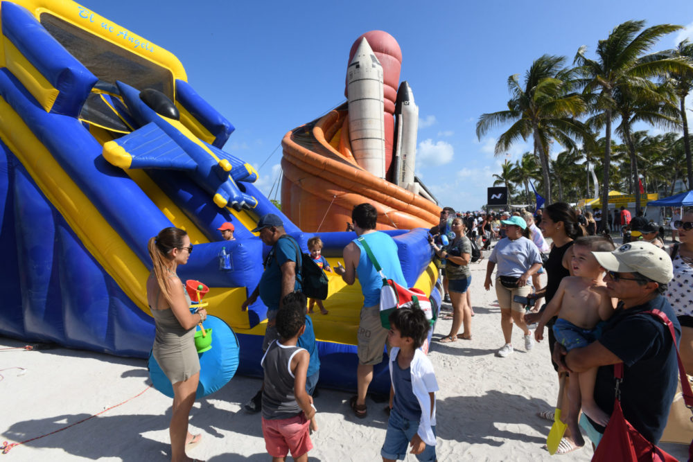 Check out all the info you need for the Hyundai Air & Sea Show on Miami Beach May 29 & 30!