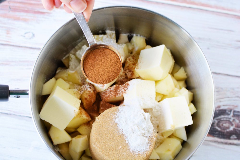 Easy Apple Pie with Caramel Recipe