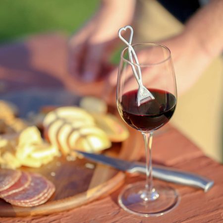 How to Celebrate National Wine and Cheese Day July 25th!