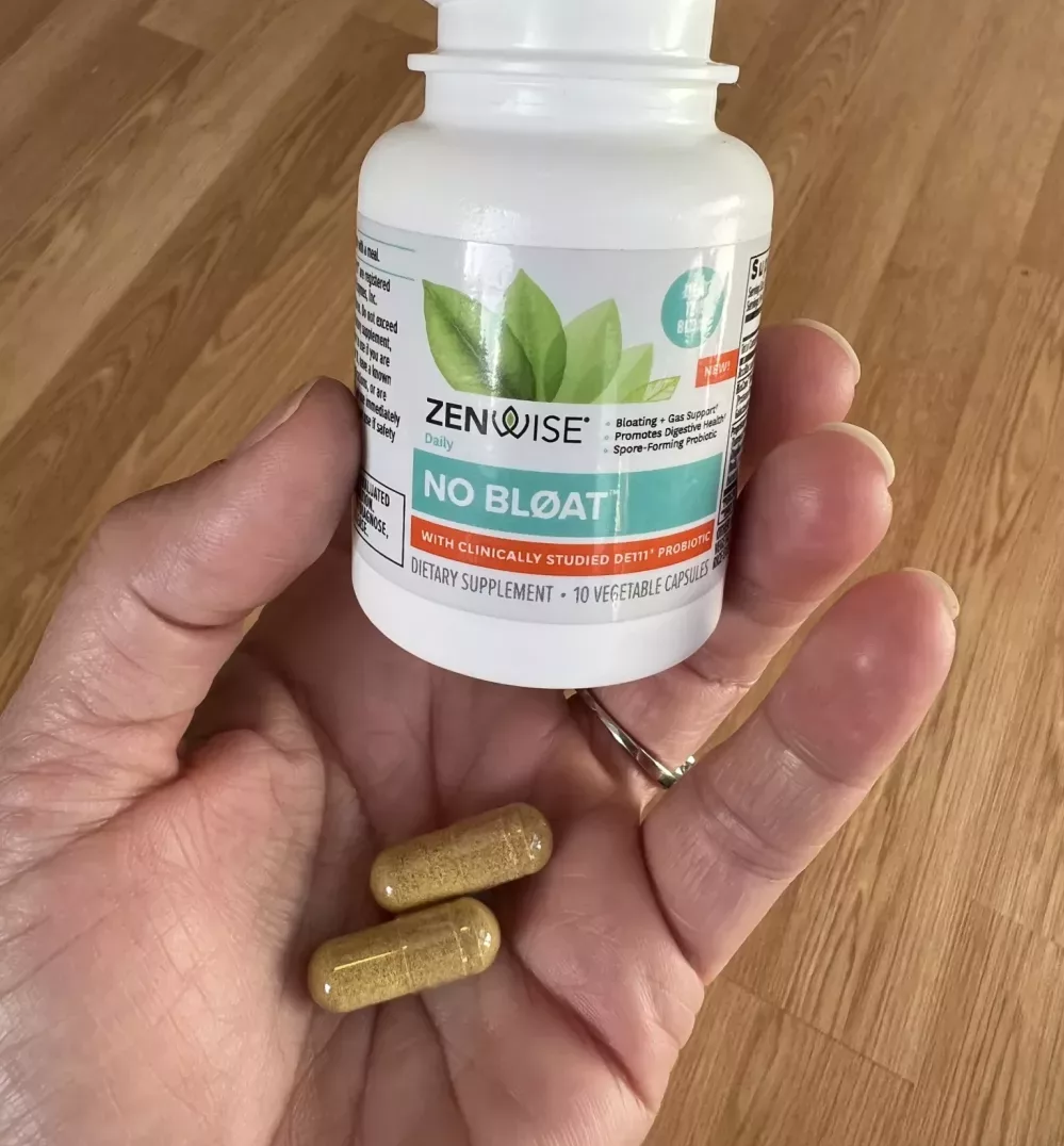Zenwise No Bloat - Probiotics, Digestive Enzymes for Bloating and Gas Relief - Ginger, Dandelion, and Cinnamon to Improve Digestion