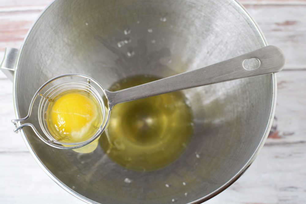 Separating egg yolks and egg whites