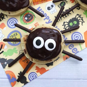 Halloween Spider Cinnamon Rolls with googly eyes