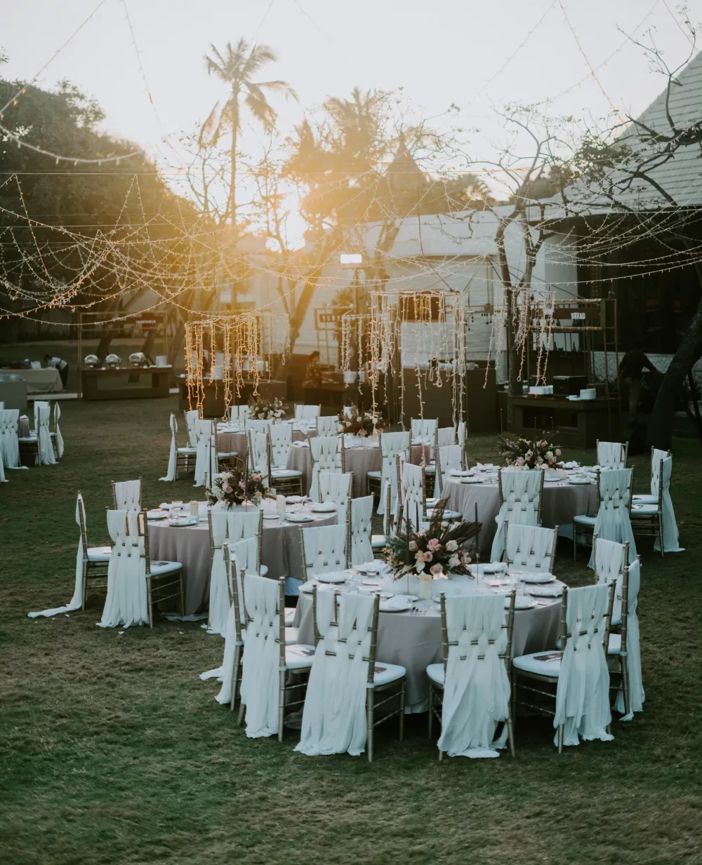 seating arrangement for a wedding outdoors